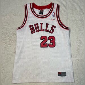Vintage 90s Nike NBA Chicago Bulls Michael Jordan White Jersey Youth L Mens S